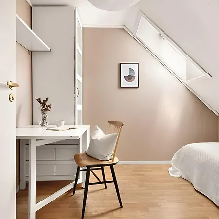 Modern In Charming Area Bergen