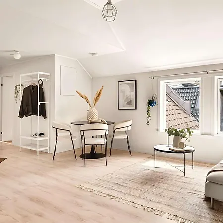 Modern In Charming Area Appartement Bergen